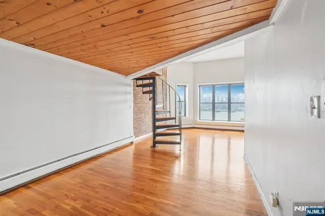 $385,000 | 963-965 Boulevard East, Unit 43, Weehawken, NJ 07086