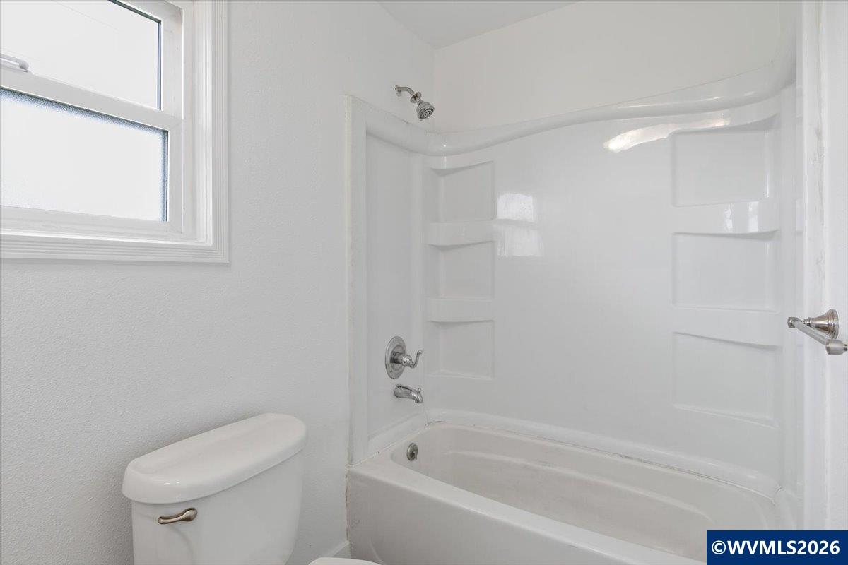 704 Southwest 16th Avenue Albany, OR 97321 - Photo 22 of 35