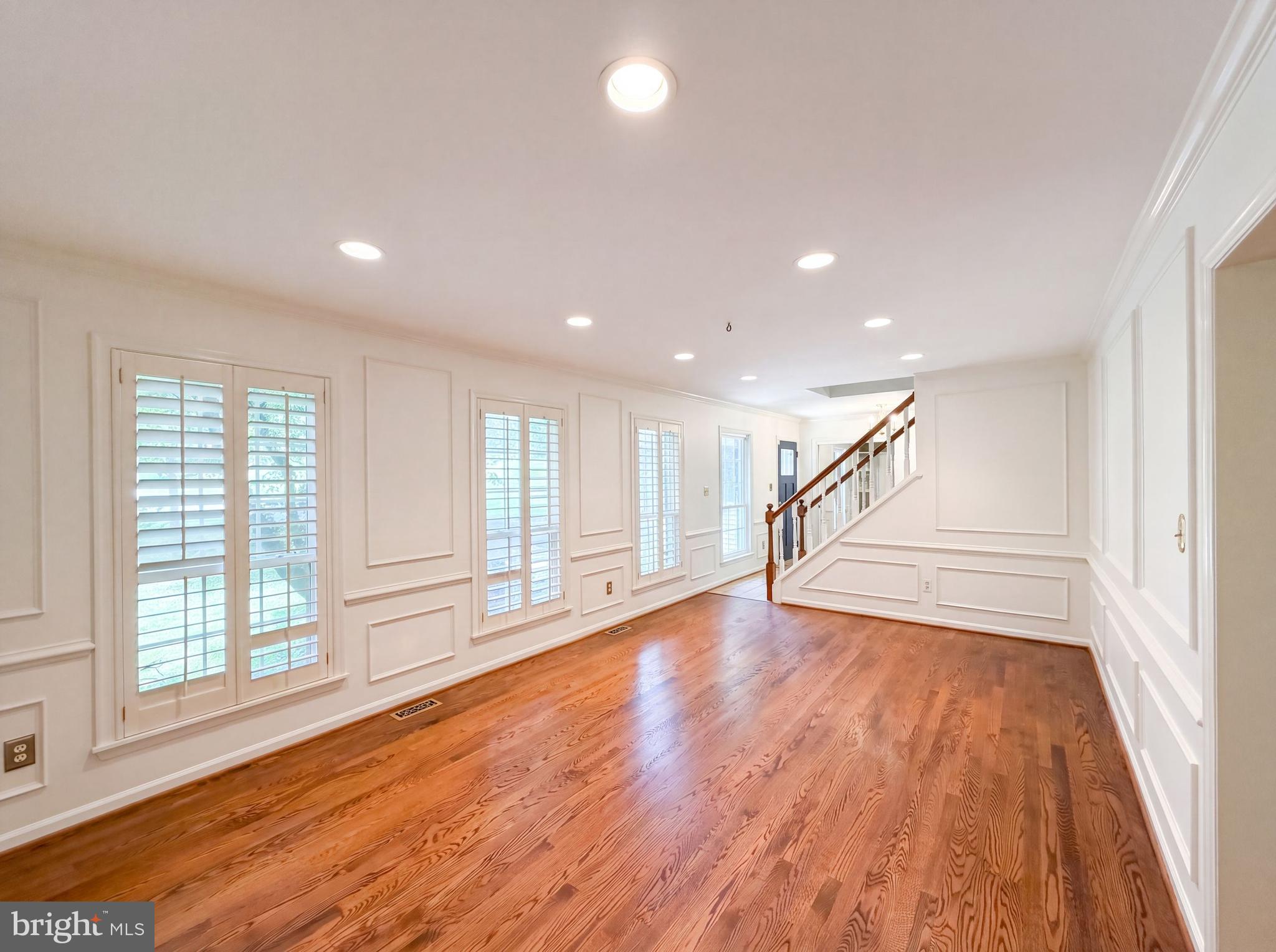 4819 Powell Road Fairfax, VA 22032 - Photo 12 of 63