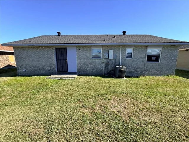 $165,900 | 2080 Carver Drive, Marrero, LA 70072