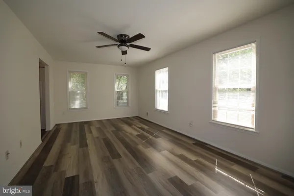 $3,250 | 2400 Ansdel Court, Reston, VA 20191