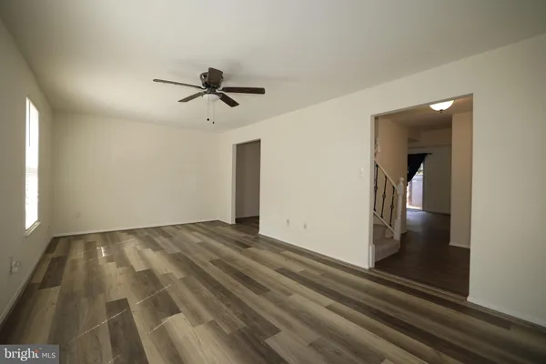 $3,250 | 2400 Ansdel Court, Reston, VA 20191