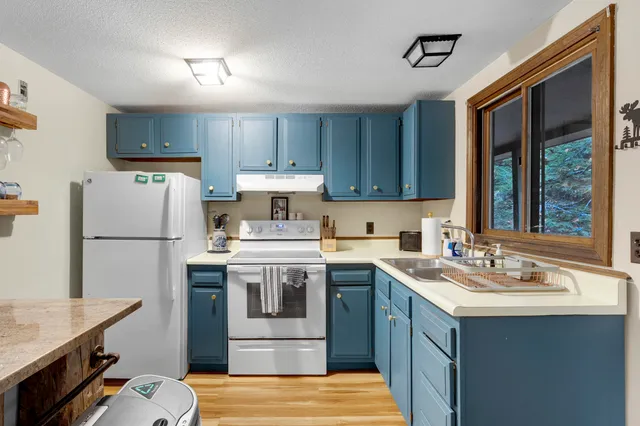 $399,000 | 10 North Bay Road, Bridgton, ME 04009