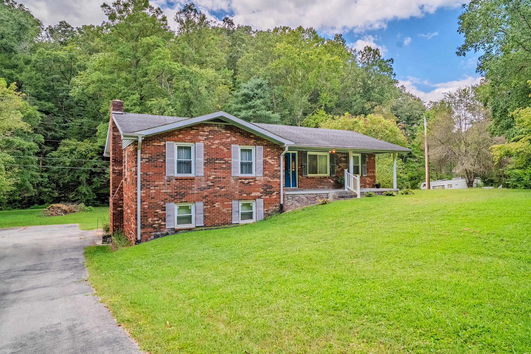 211 Tolan Branch Road Frenchburg, KY 40322 - Photo 3 of 49 7C985679-61BF-4932-B4A9-F59F7164015D