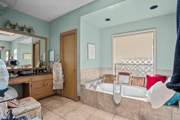 $490,000 | 14718 Aegean Way, Selma, TX 78154
