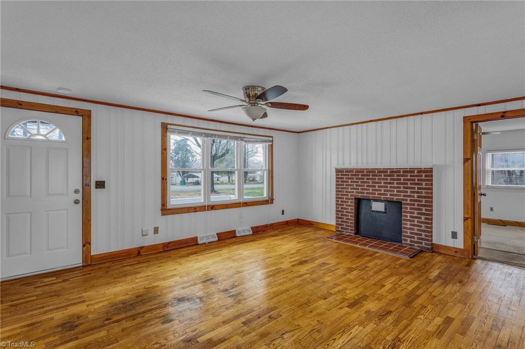 4421 Hampton Road Clemmons, NC 27012 - Photo 3 of 26 Gallery Image 3