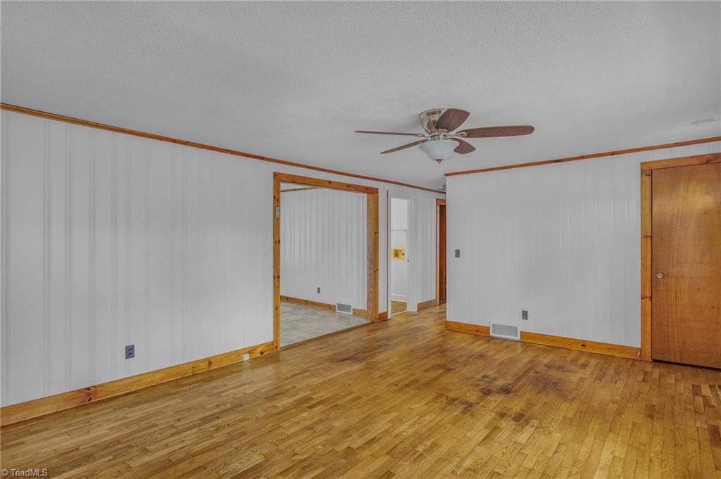 4421 Hampton Road Clemmons, NC 27012 - Photo 5 of 26 Gallery Image 5