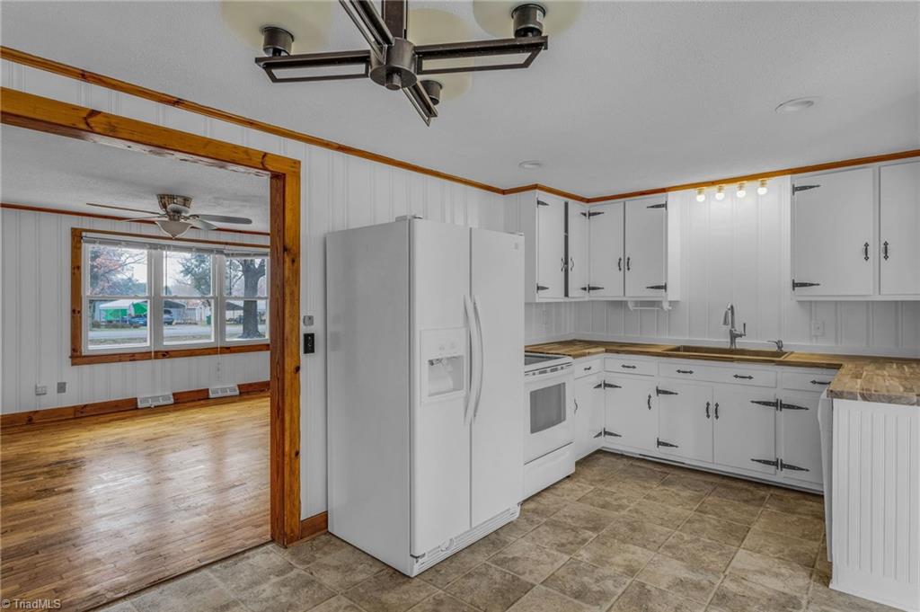 4421 Hampton Road Clemmons, NC 27012 - Photo 7 of 26 Gallery Image 7