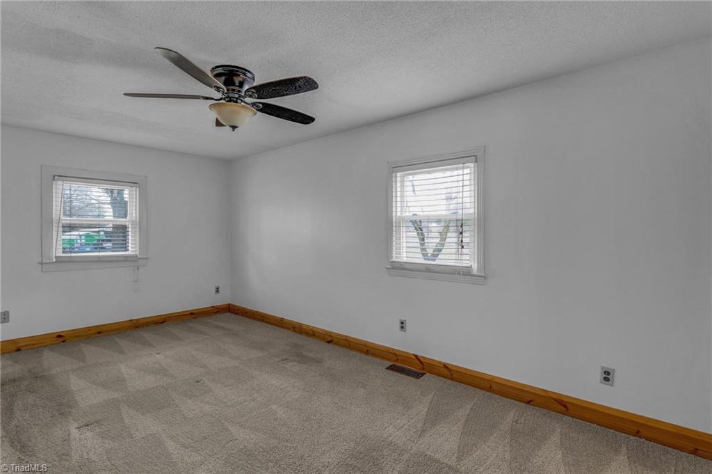 4421 Hampton Road Clemmons, NC 27012 - Photo 9 of 26 Gallery Image 9