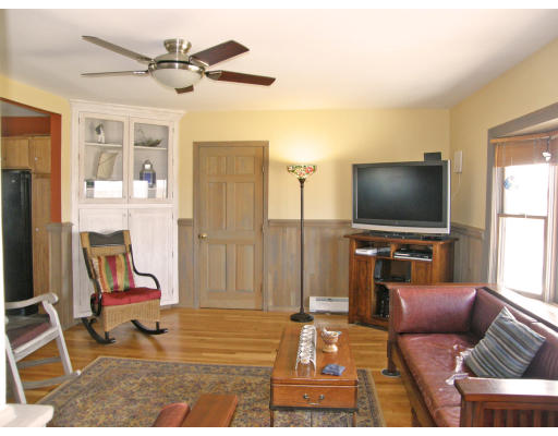 871 Sconticut Neck Road Fairhaven, MA 02719 - Photo 13 of 30