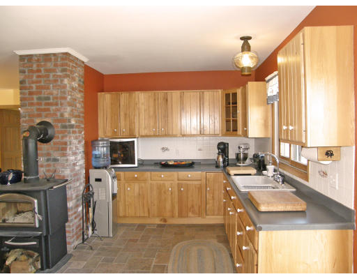 871 Sconticut Neck Road Fairhaven, MA 02719 - Photo 17 of 30