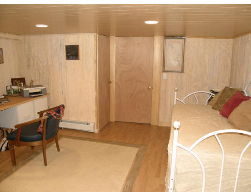 871 Sconticut Neck Road Fairhaven, MA 02719 - Photo 27 of 30