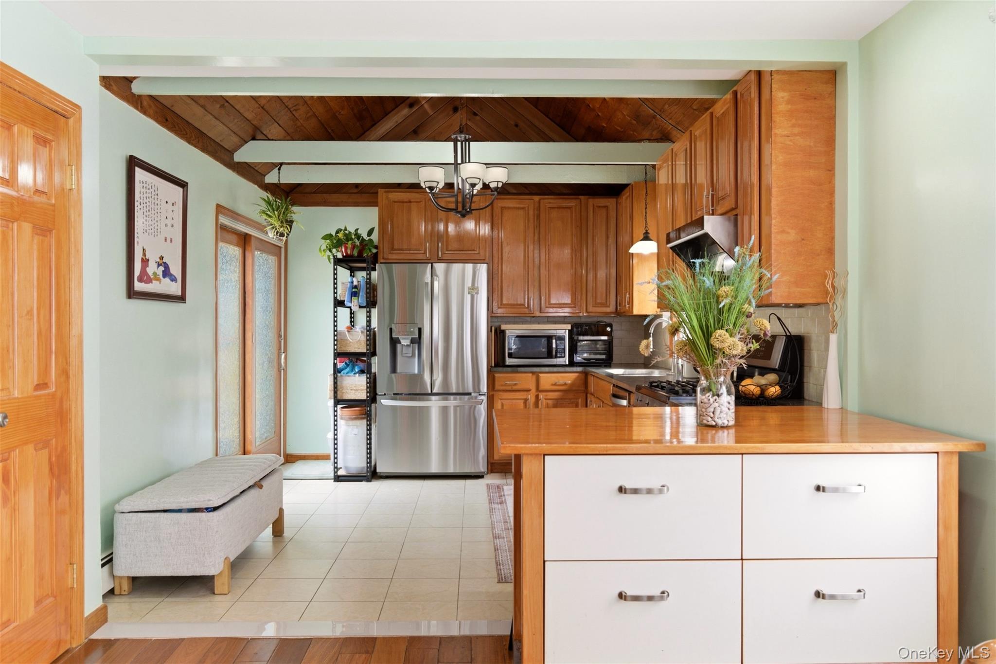 319 38th Road Queens, NY 11363 - Photo 12 of 41 Gallery Image 12