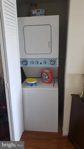 $85,000 | 5215 Le Parc Drive, Unit 2, Wilmington, DE 19809