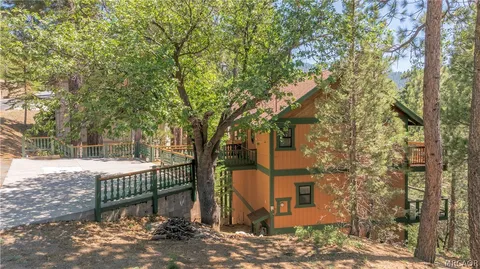 $549,900 | 696 Menlo Drive, Big Bear Lake, CA 92315
