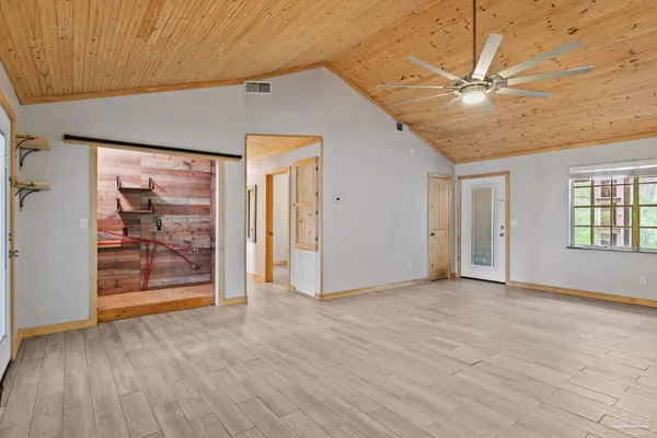 $199,900 | 6050 W Highway, McDavid, FL 32568