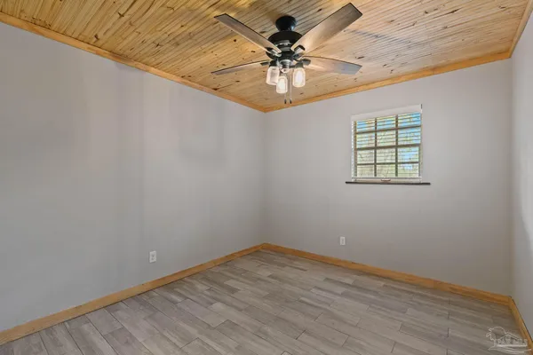 $199,900 | 6050 W Highway, McDavid, FL 32568