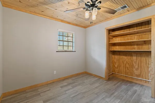 $199,900 | 6050 W Highway, McDavid, FL 32568
