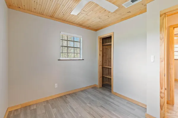 $199,900 | 6050 W Highway, McDavid, FL 32568