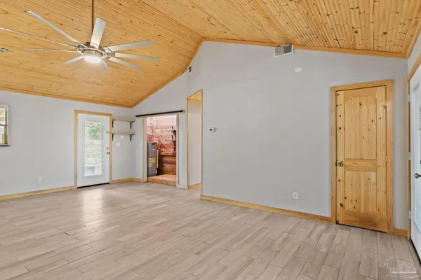 $199,900 | 6050 W Highway, McDavid, FL 32568
