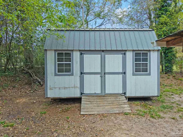 $199,900 | 6050 W Highway, McDavid, FL 32568