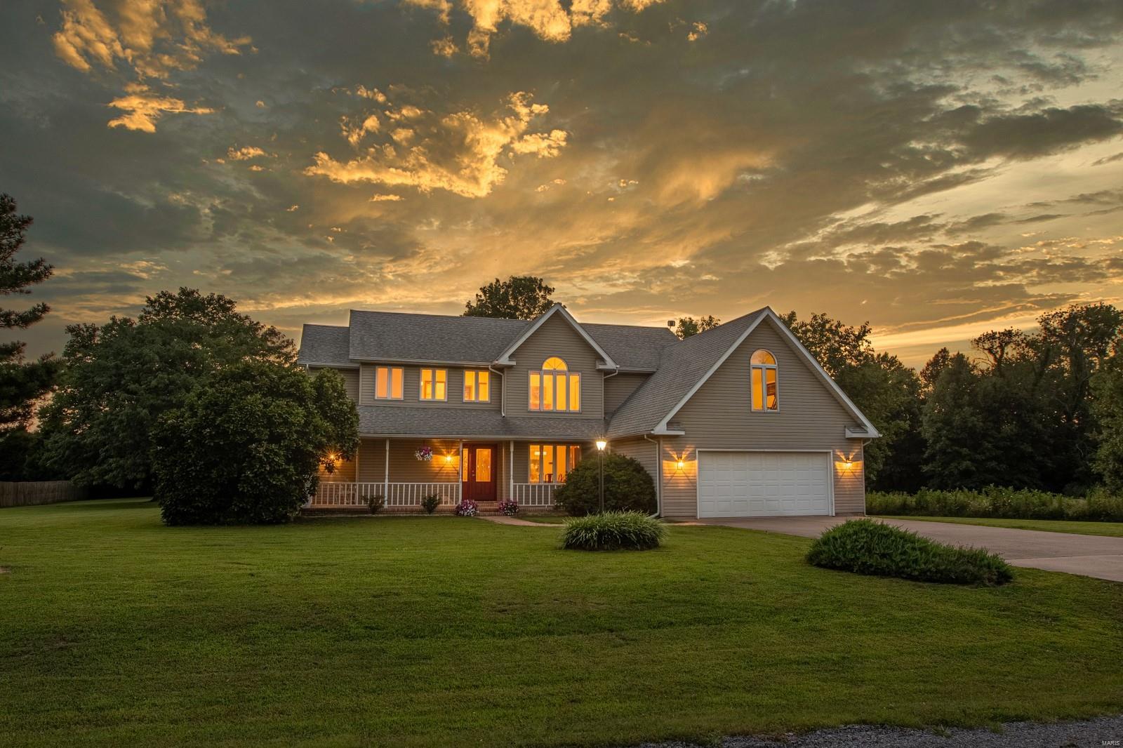 6017 Willow Spring Road Marion, IL 62959 - Photo 2 of 47 Gallery Image 2