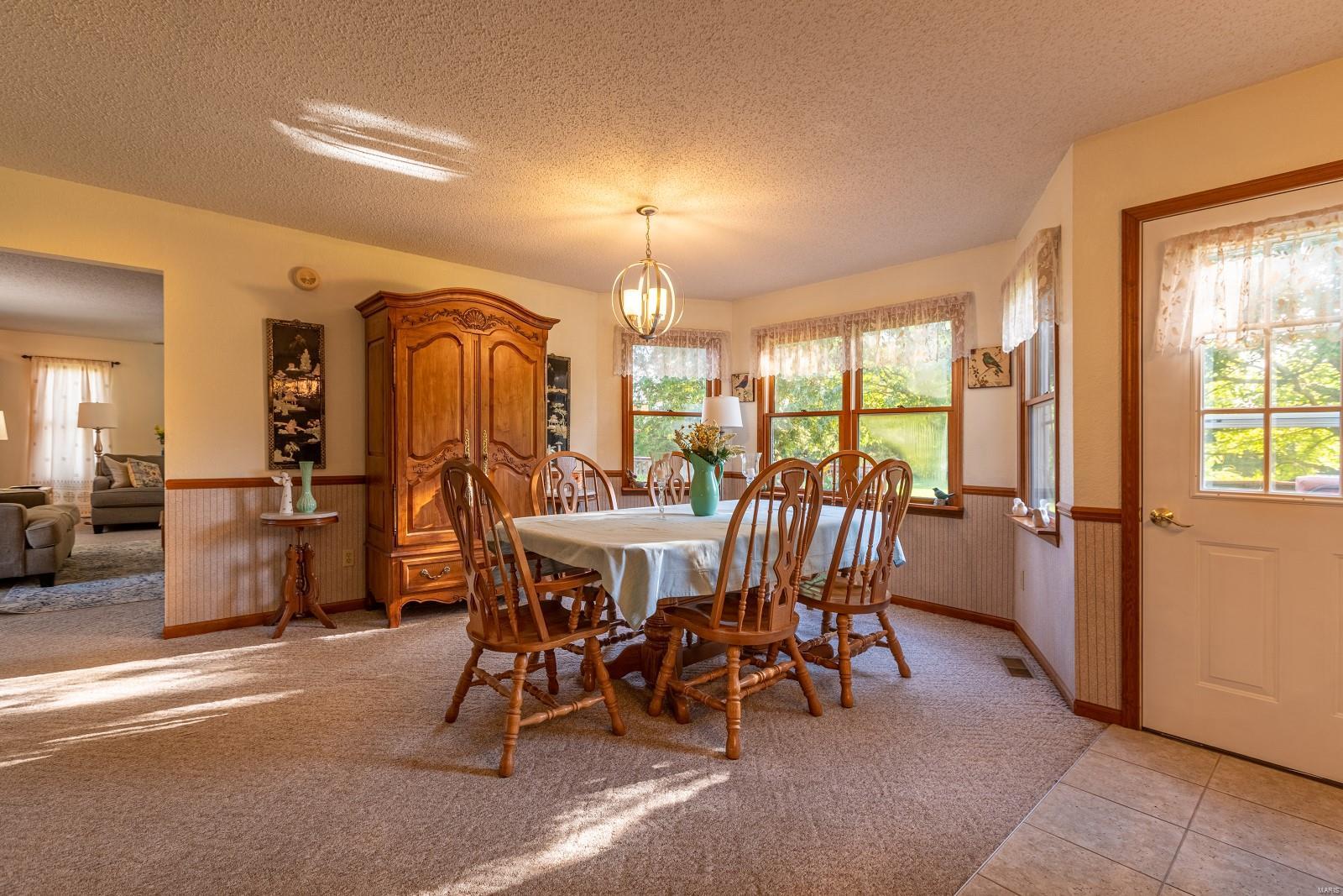 6017 Willow Spring Road Marion, IL 62959 - Photo 11 of 47 Gallery Image 11
