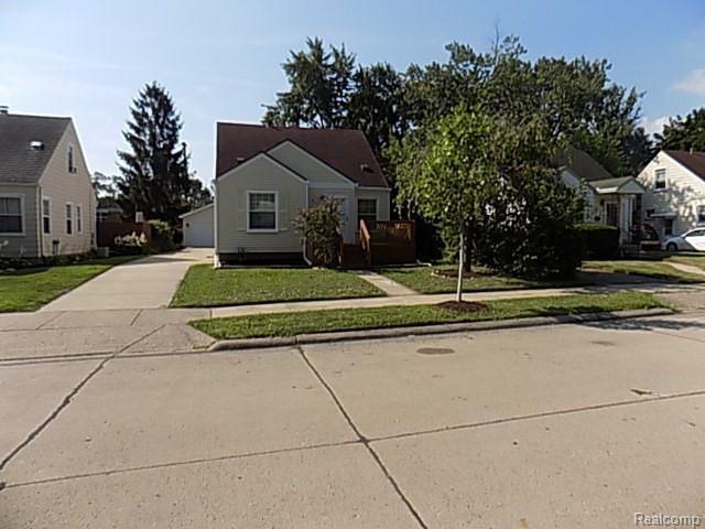 472 Roth Boulevard Clawson, MI 48017 - Photo 3 of 23 DSCN1519.JPG