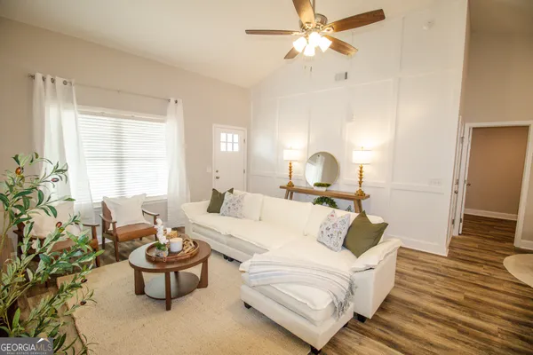 $1,700 | 101 Woodsedge Drive, Unit A, Brooklet, GA 30415