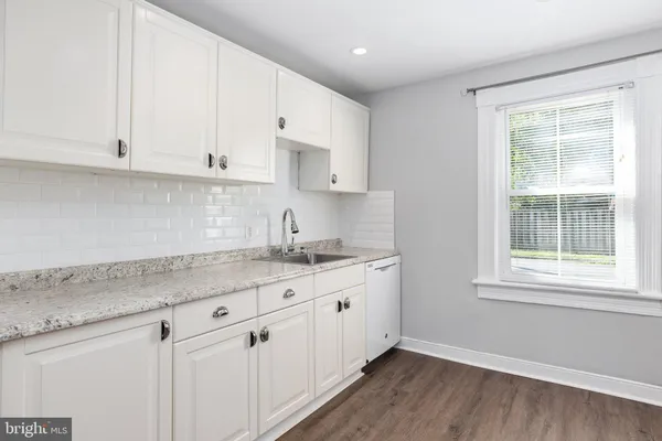 $2,000 | 407 Hawke Street, Fredericksburg, VA 22401