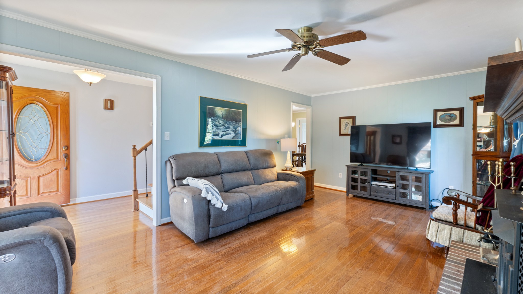 7 Scott Orchard Road Taft, TN 38488 - Photo 12 of 50 a living room with furniture and a flat screen tv