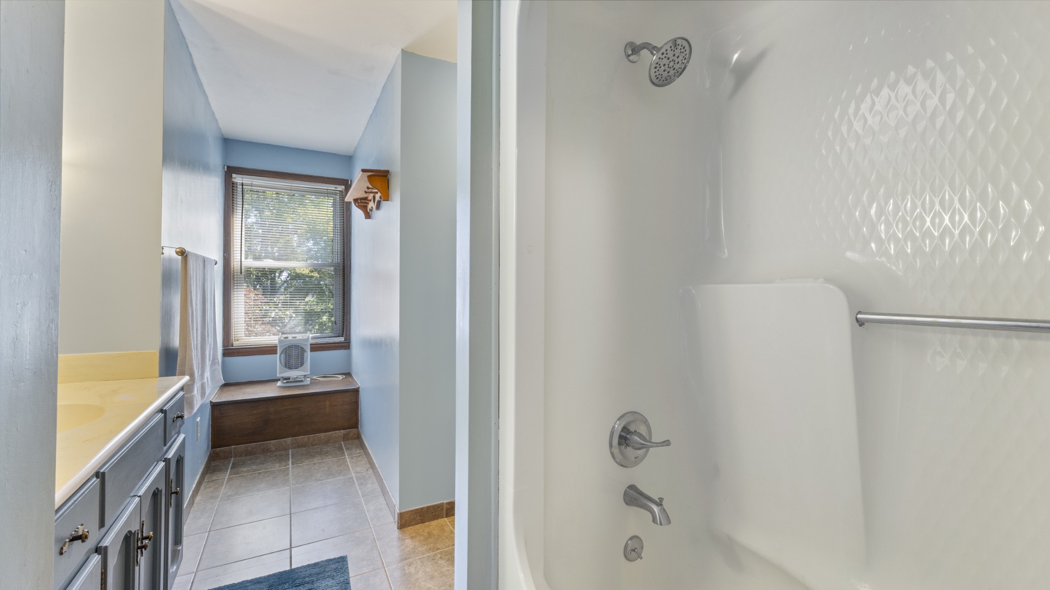 7 Scott Orchard Road Taft, TN 38488 - Photo 31 of 50 a bathroom with a tub