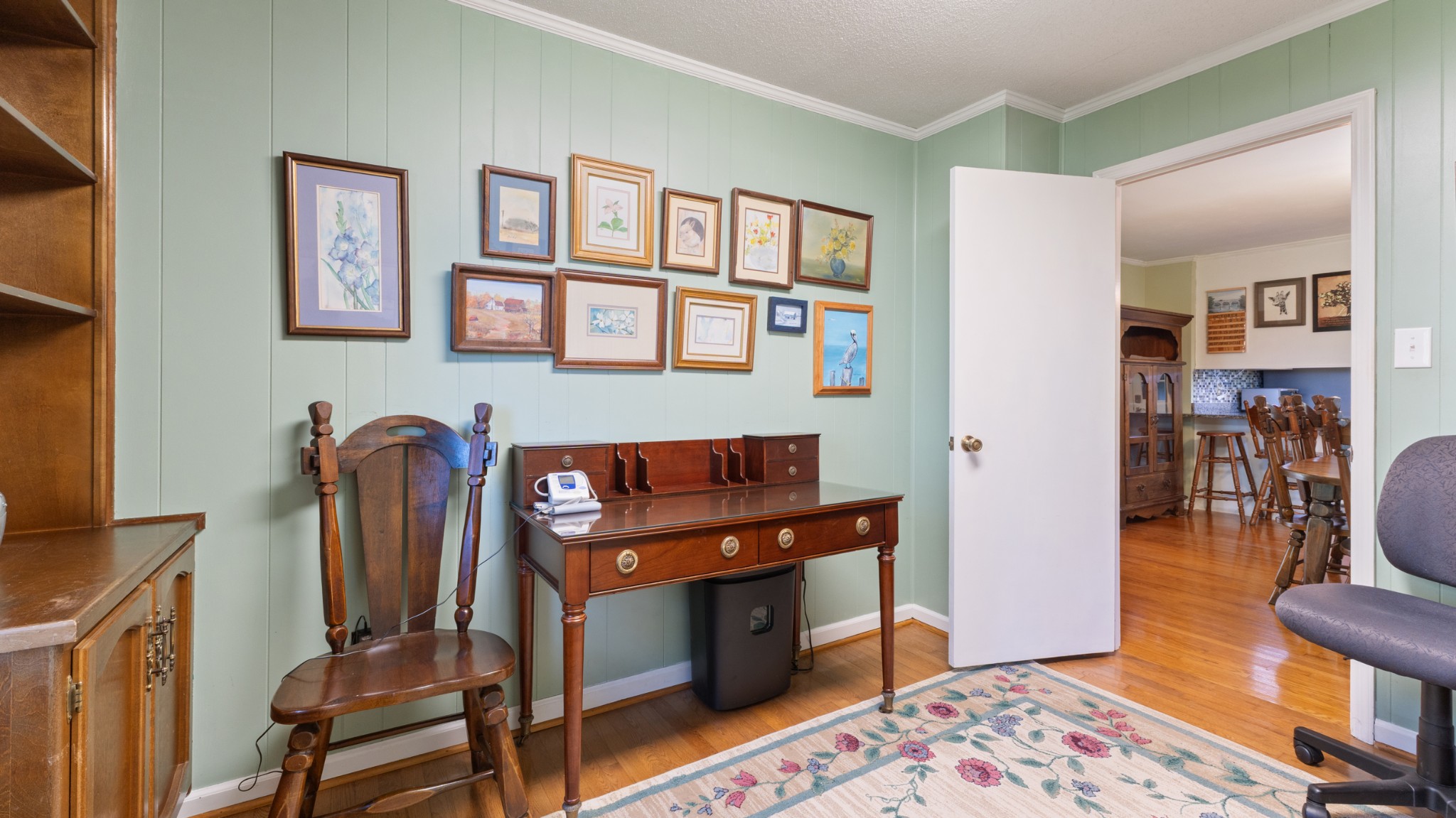 7 Scott Orchard Road Taft, TN 38488 - Photo 44 of 50 a living room with furniture a rug and a window