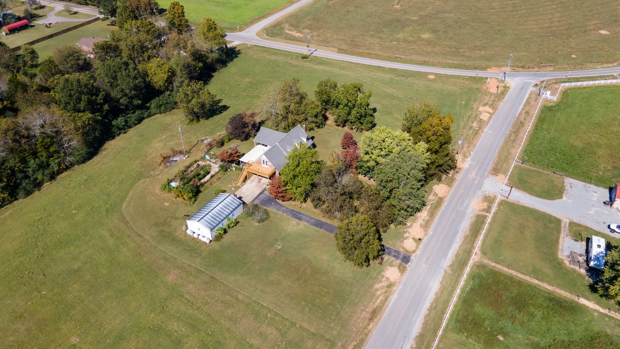 7 Scott Orchard Road Taft, TN 38488 - Photo 47 of 50 an aerial view of a house with a yard and lake view