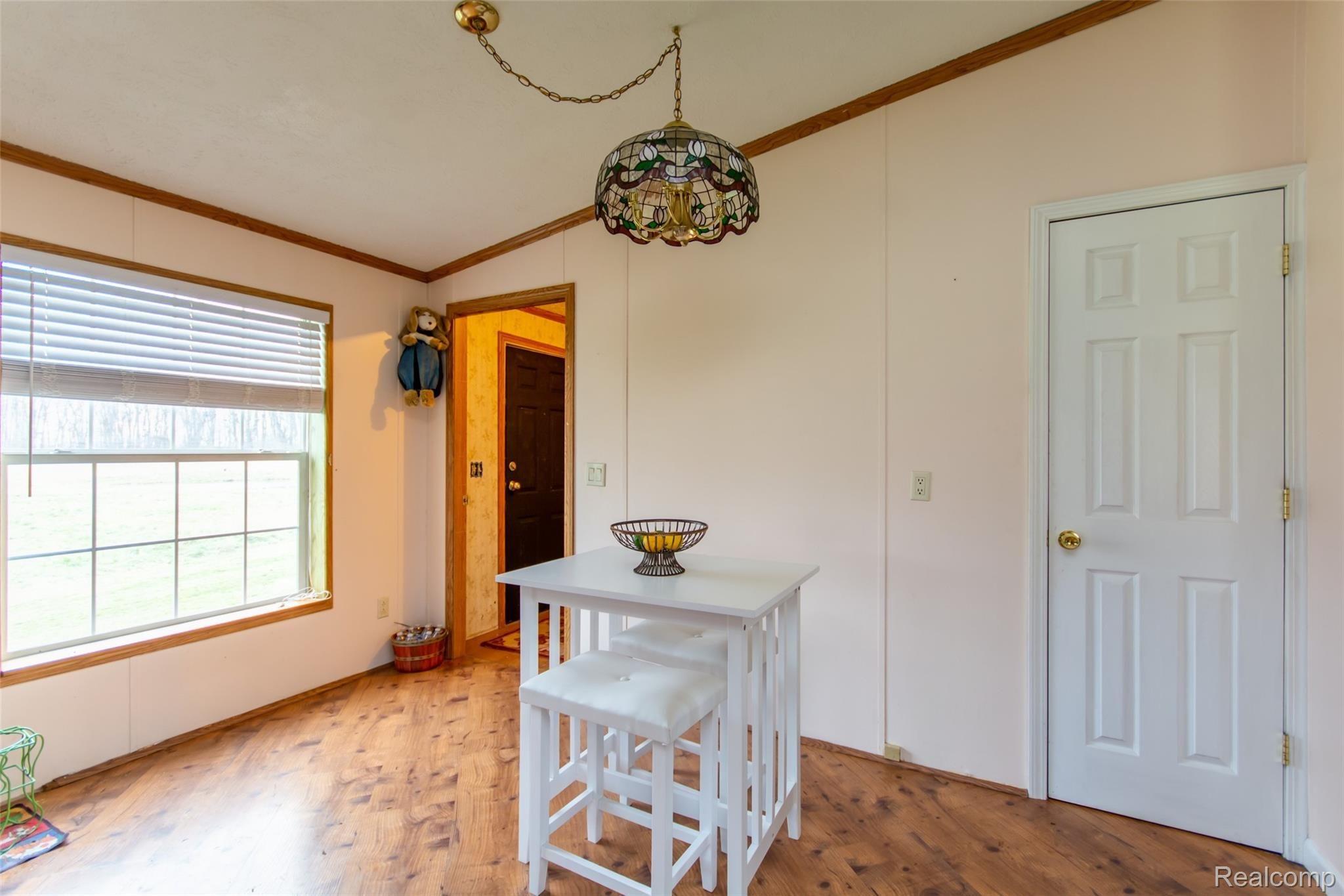 6185 Hackman Road Yale, MI 48097 - Photo 11 of 28 DSC_4233enf.jpg