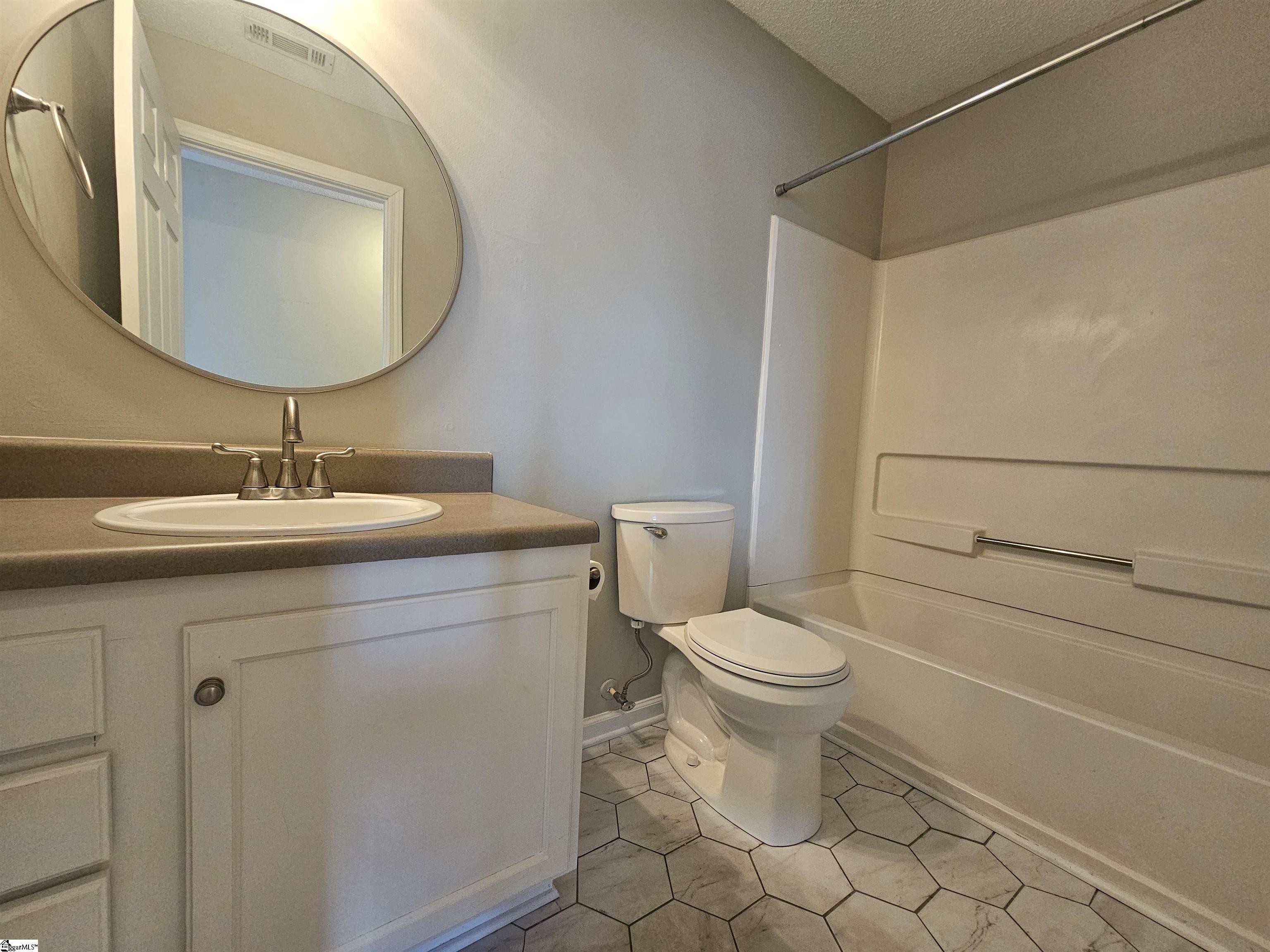 1023 Harts Cove Way Seneca, SC 29678 - Photo 12 of 35