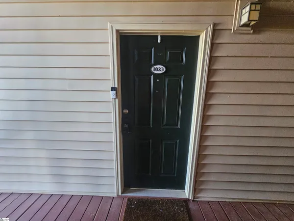 $275,000 | 1023 Harts Cove Way, Seneca, SC 29678