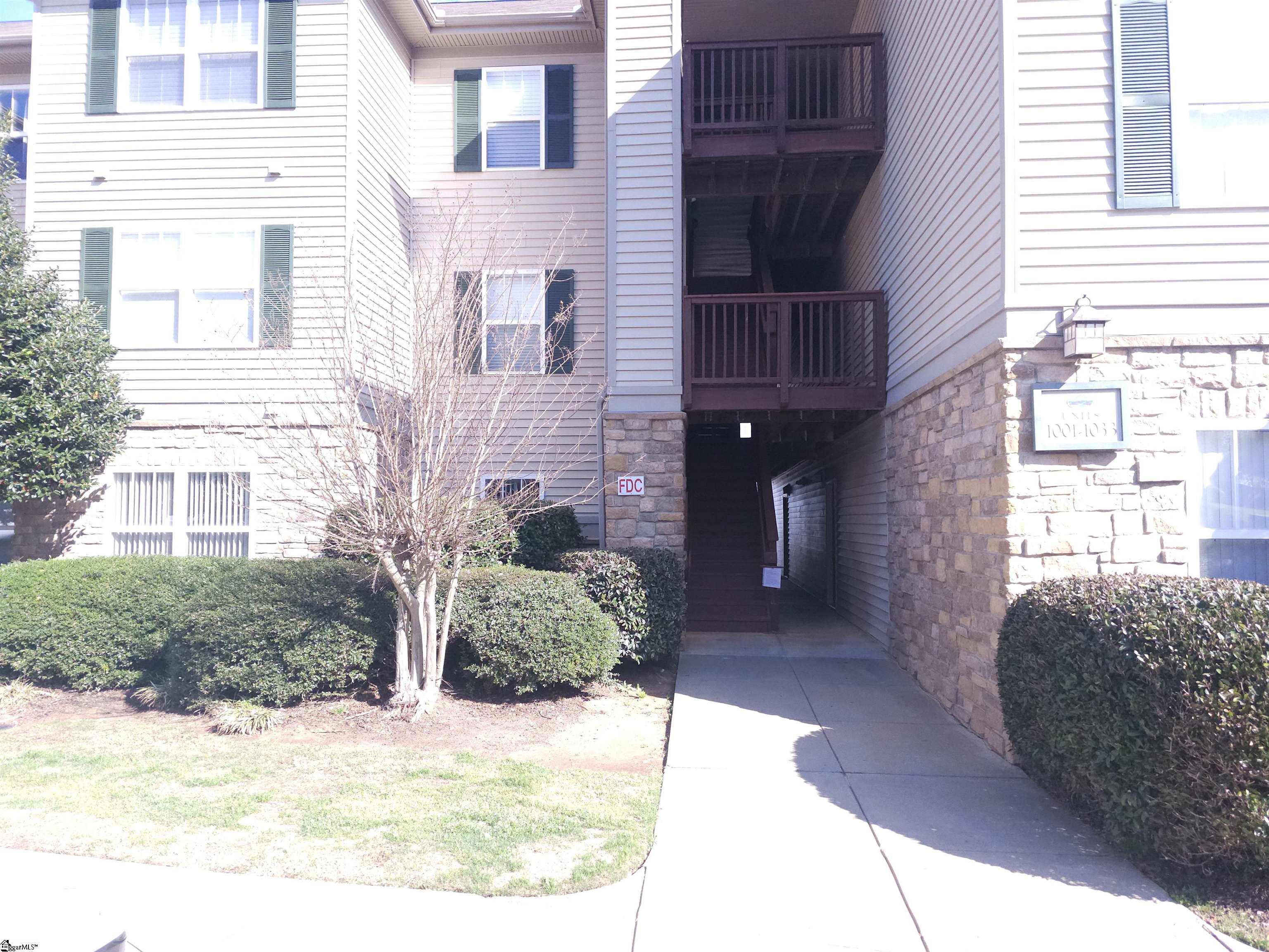 1023 Harts Cove Way Seneca, SC 29678 - Photo 2 of 35