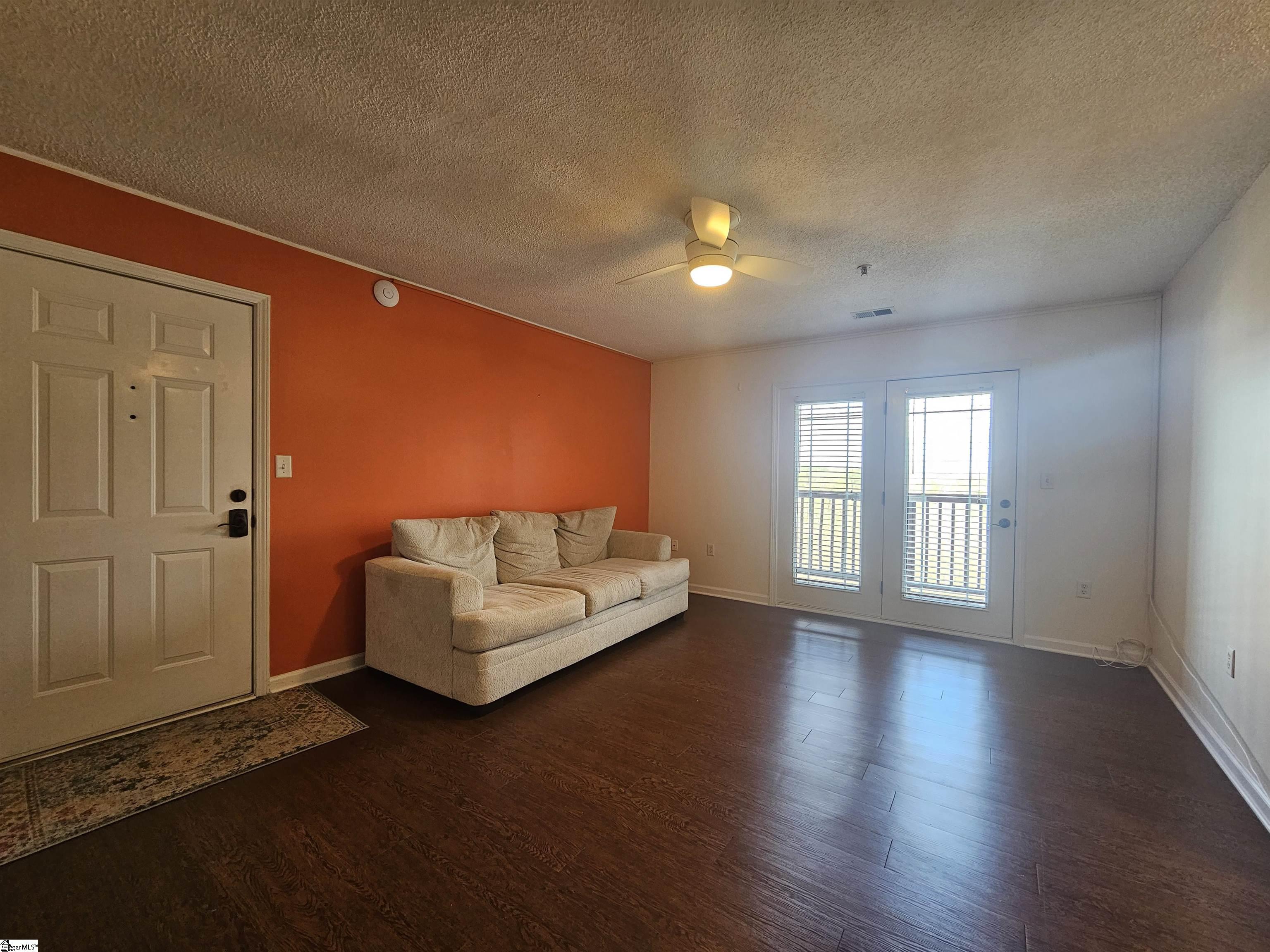 1023 Harts Cove Way Seneca, SC 29678 - Photo 4 of 35