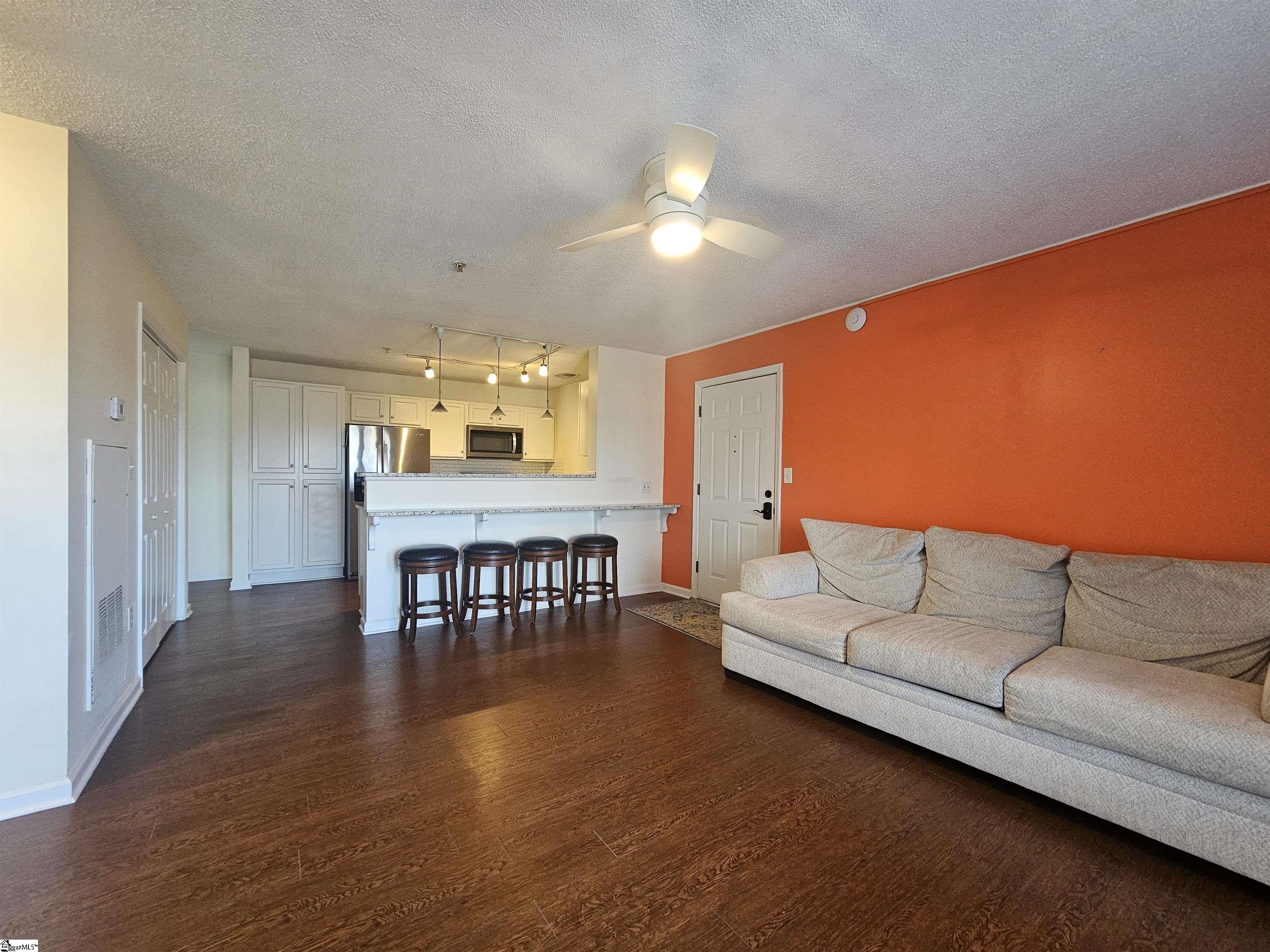 1023 Harts Cove Way Seneca, SC 29678 - Photo 5 of 35