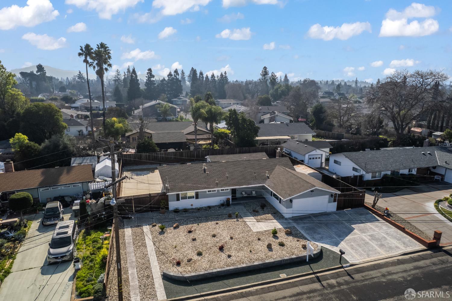 3875 Logan Court Concord, CA 94519 - Photo 4 of 36