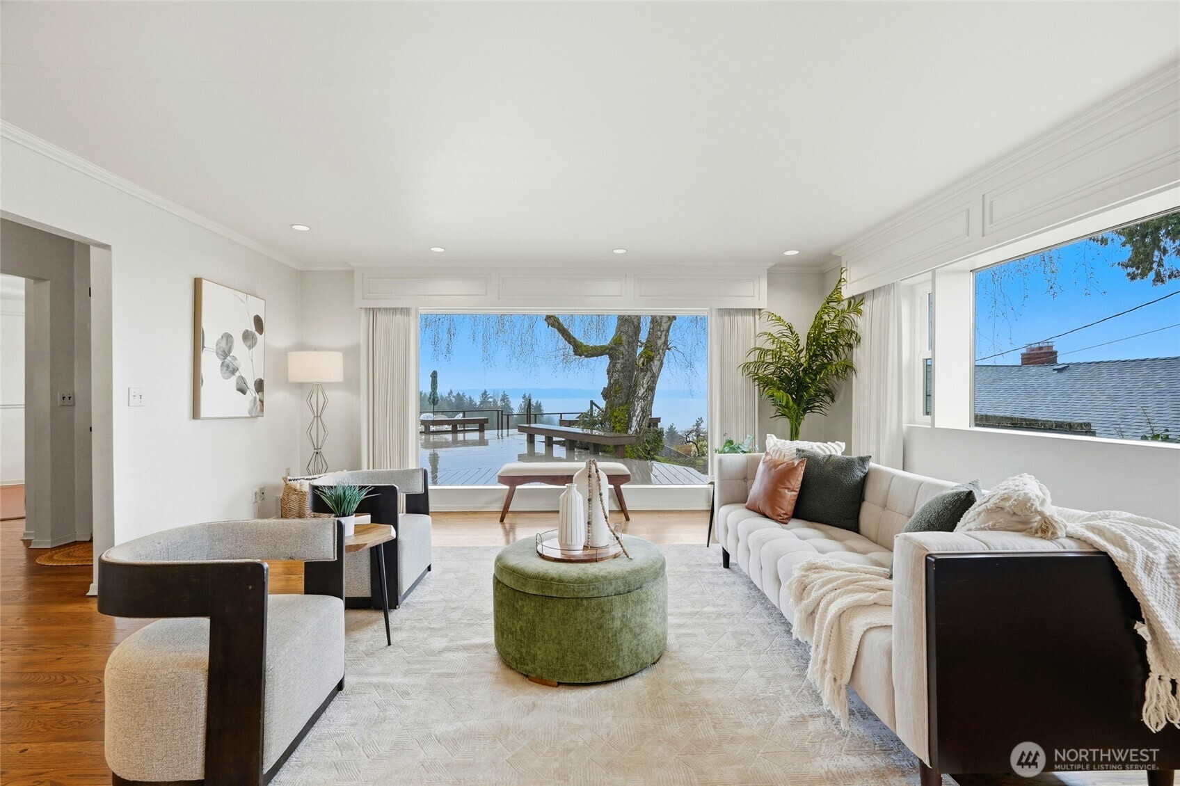 456 View Ridge Drive Everett, WA 98203 - Photo 11 of 40 a living room with furniture and a large window
