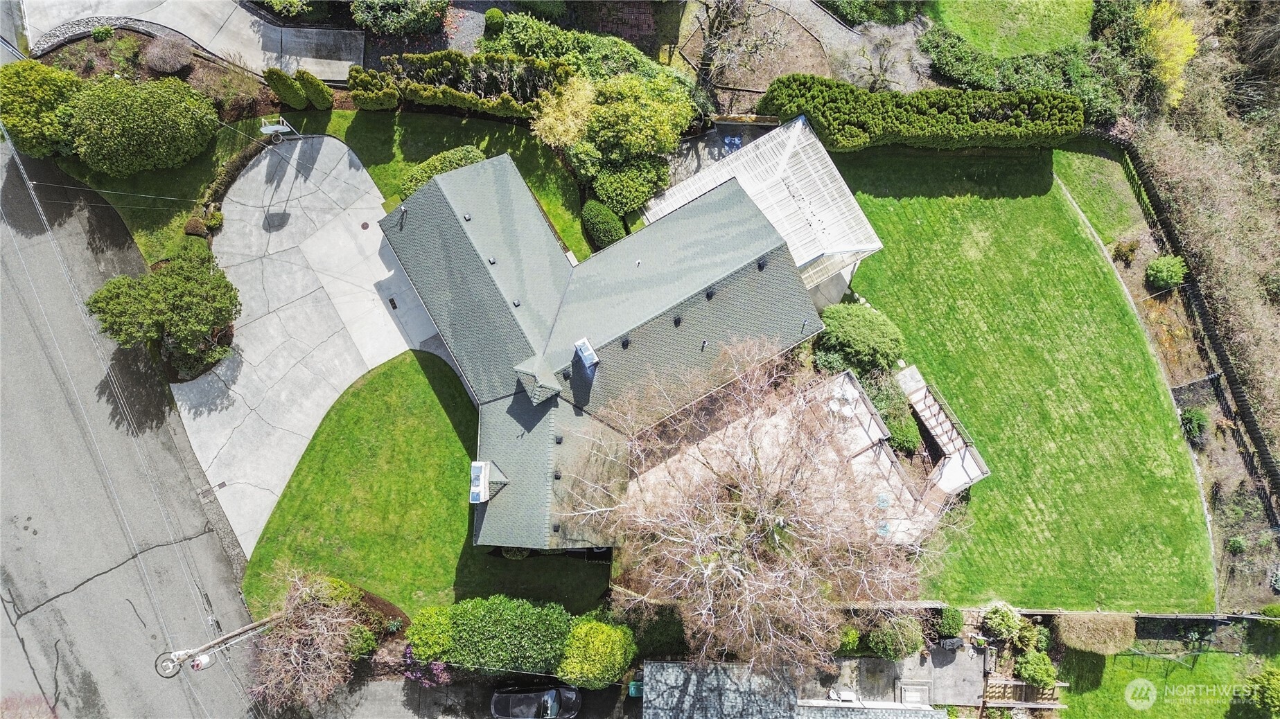 456 View Ridge Drive Everett, WA 98203 - Photo 3 of 40 an aerial view of a house with a yard