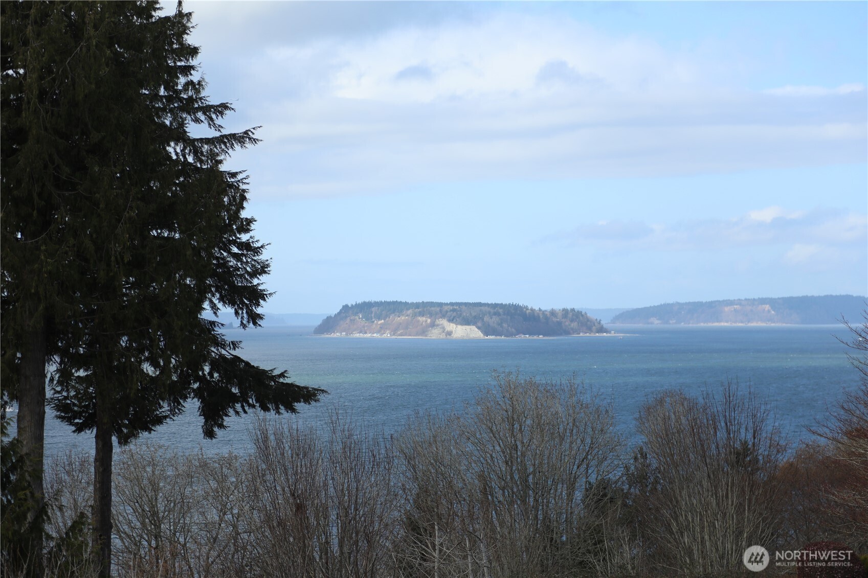 456 View Ridge Drive Everett, WA 98203 - Photo 39 of 40 a view of lake with mountain