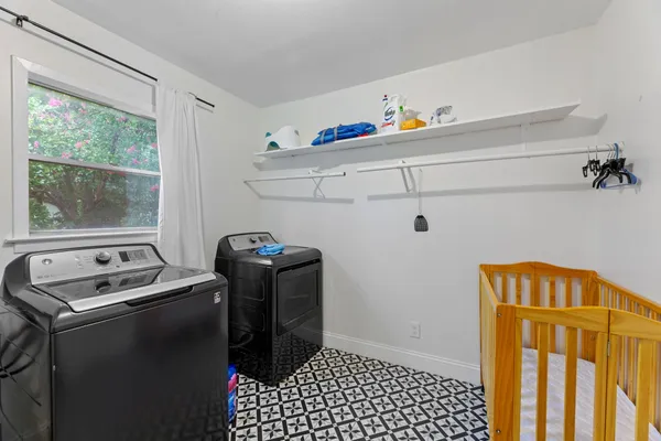 $2,195 | 201 Fairlane Drive, Round Rock, TX 78664