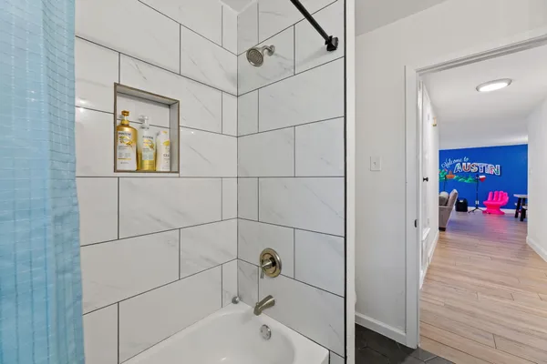 $2,195 | 201 Fairlane Drive, Round Rock, TX 78664