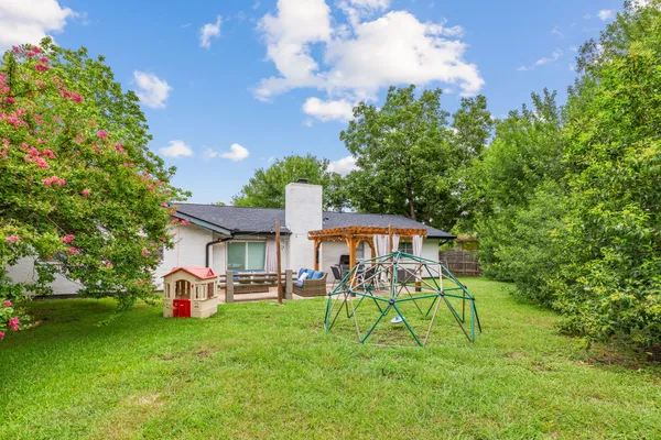 $2,195 | 201 Fairlane Drive, Round Rock, TX 78664