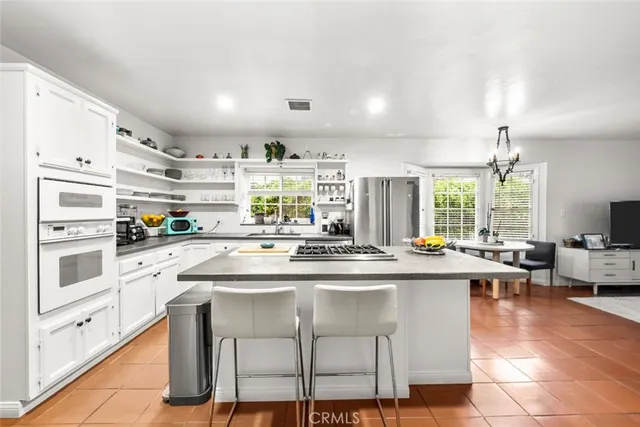 $6,500 | 1500 Thompson Avenue, Glendale, CA 91201