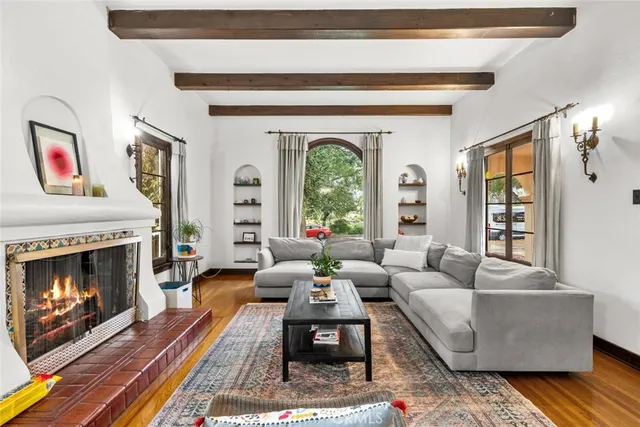 $6,500 | 1500 Thompson Avenue, Glendale, CA 91201