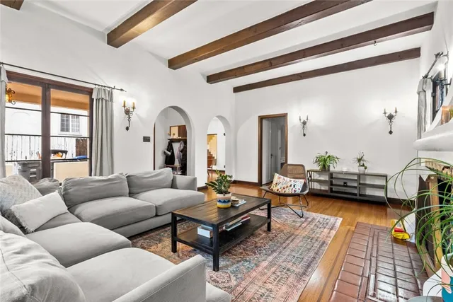 $6,500 | 1500 Thompson Avenue, Glendale, CA 91201